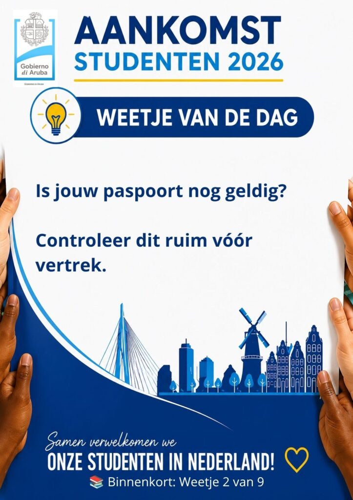 Poster voor Aankomst Studenten 2026 met de tekst: 'Is jouw paspoort nog geldig? Controleer dit ruim vóór vertrek' en twee handen die de poster vasthouden, met een blauwe stadsgezichten-illustratie onderaan.